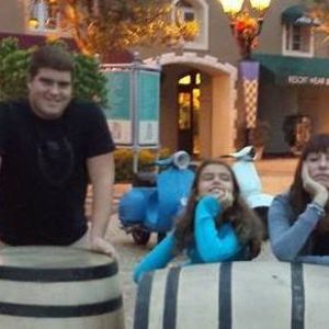 Meet your Posher, Vicky